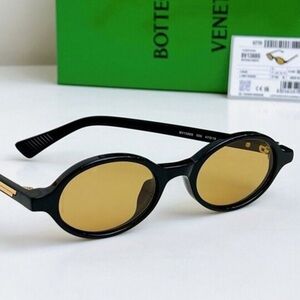 Bottega Veneta Contemporary Sunglasses - Black & Yellow